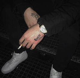 smoking hands